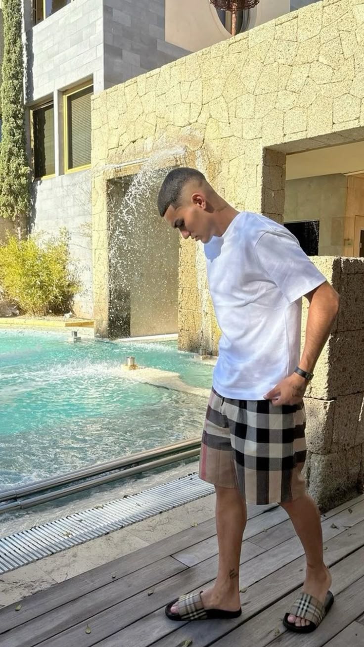 Viral Outfit 6 - Beach Day